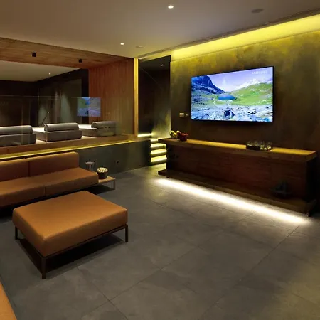 Grand Duca D'este טיבולי טרמה