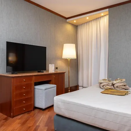 Grand Duca D'este Hotel 4*